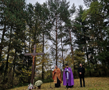 Posviacka kríža na starom cintoríne 